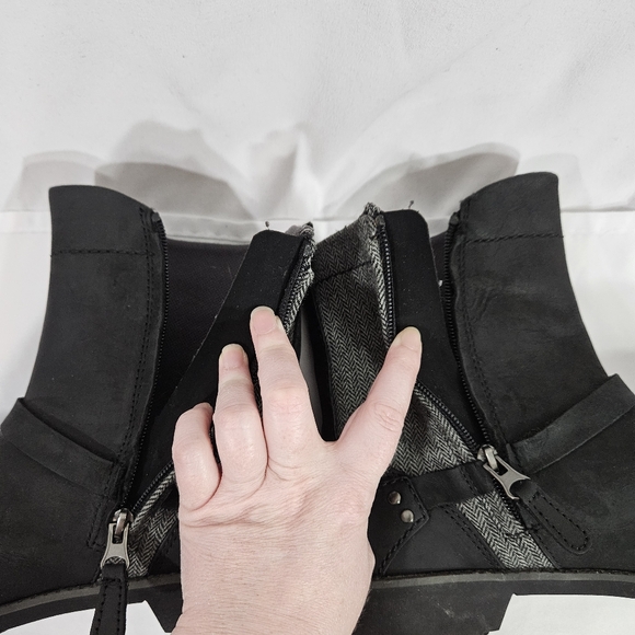 Eddie Bauer Covey black  boots women's size 8 - Picture 9 of 14